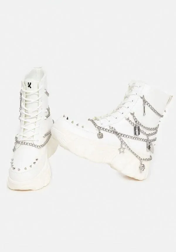 Boned Catch [White] Mystic Charm | BOOTS**