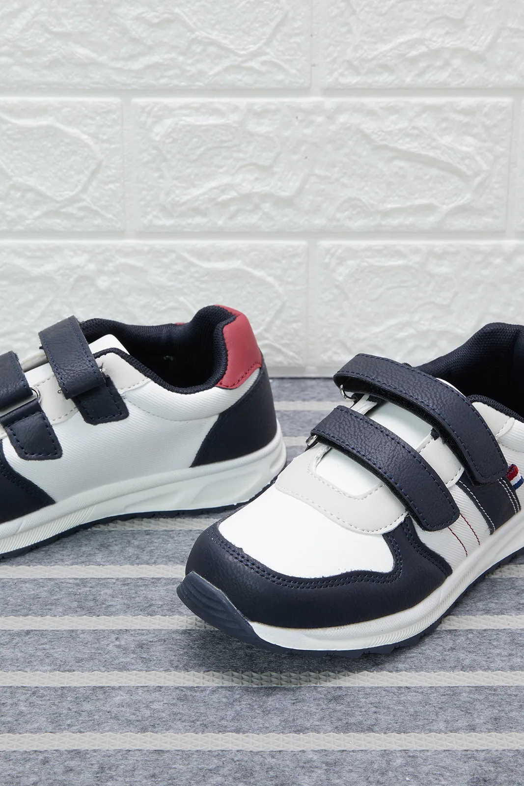 Boys White Material Block Sneakers