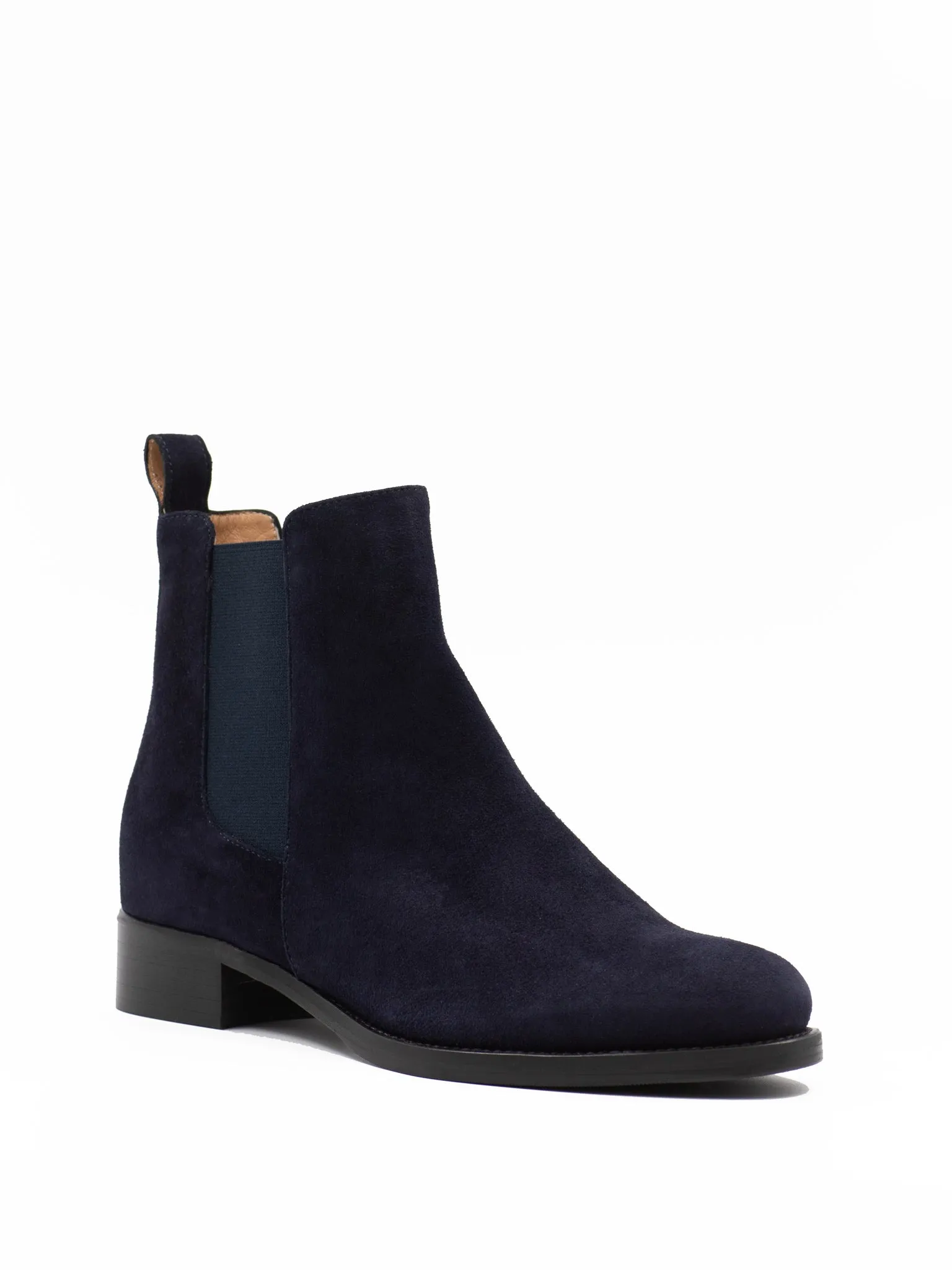 Chelsea boots in navy suede