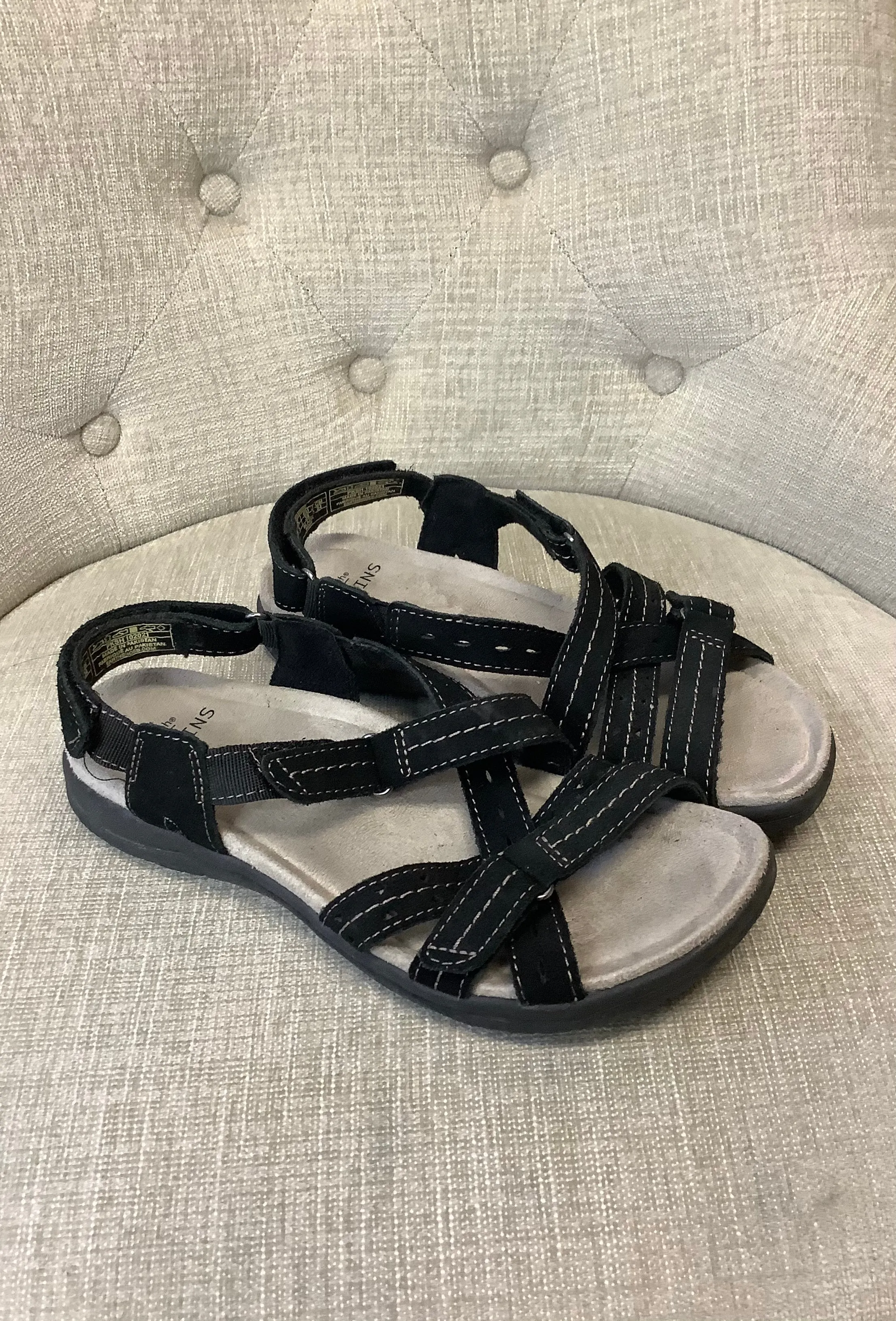 Earth Origins Sandals (Size 7)